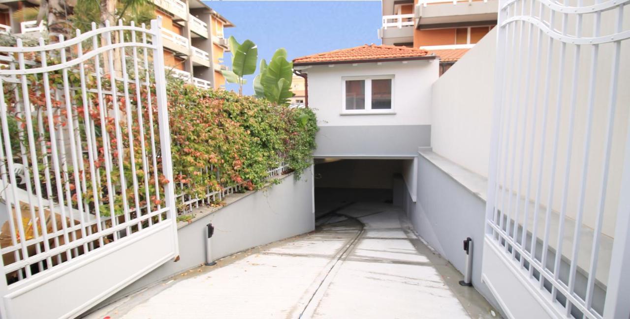 Guesthouse Villa Jung Bordighera Eksteriør billede